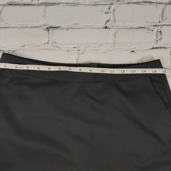Under Armour Athletic Skorts - Picture 10 of 10
